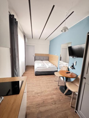 Modern Studio 7 private Kitchenette and Bathroom